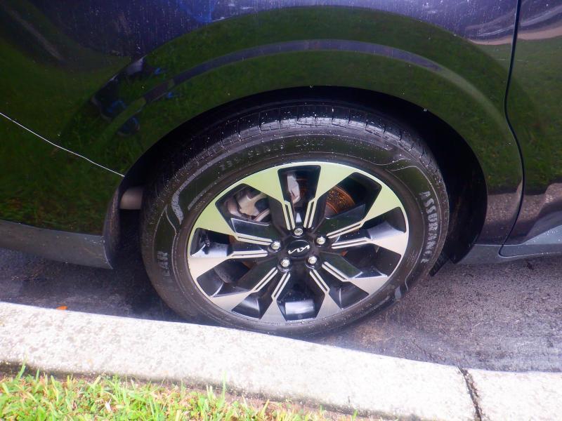 Kia Carnival EX 2024