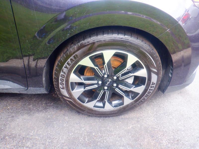 Kia Carnival EX 2024