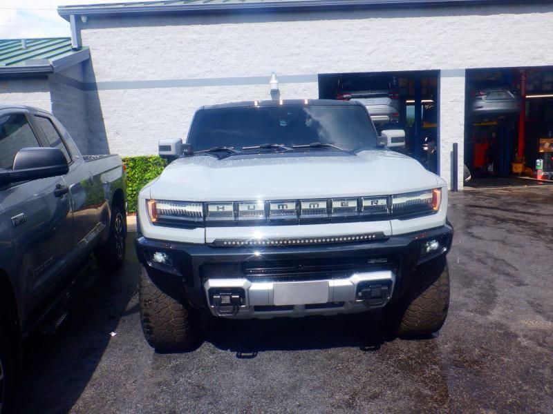 GMC HUMMER EV  2024