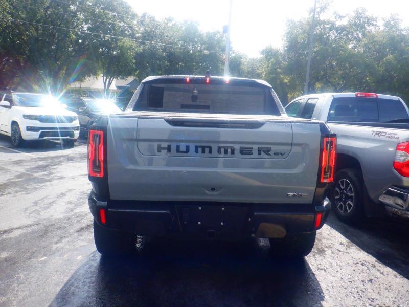 GMC HUMMER EV  2024