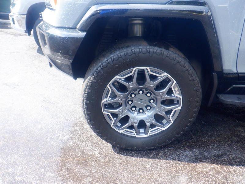 GMC HUMMER EV  2024