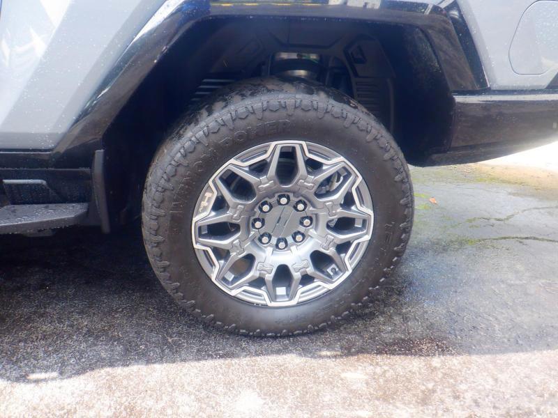 GMC HUMMER EV  2024
