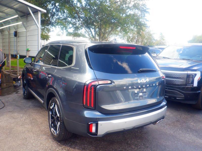 Kia Telluride EX 2024