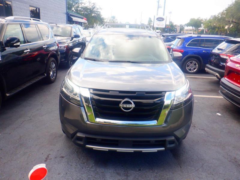 Nissan Pathfinder  2024