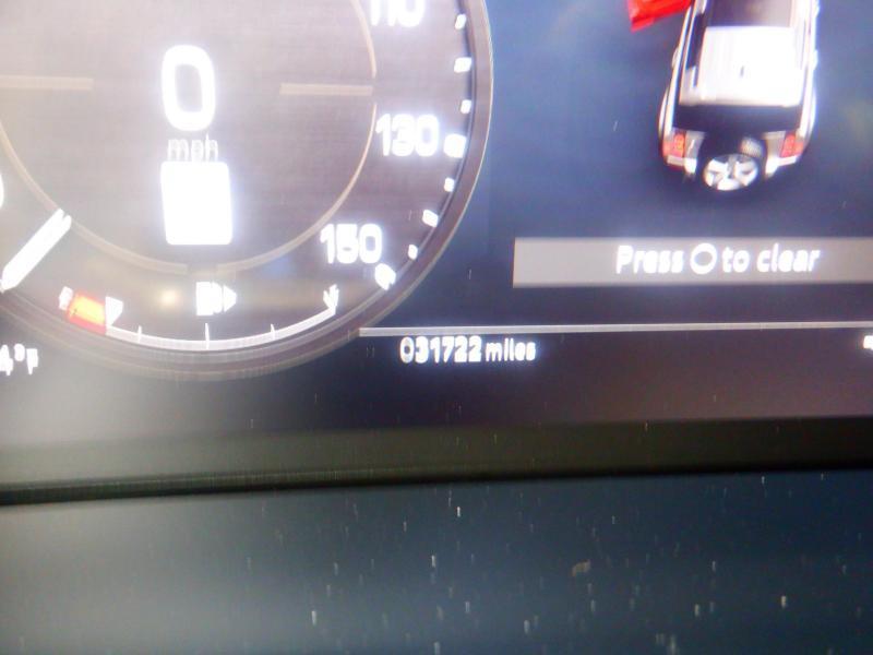 Land Rover Defender  2024