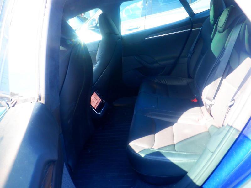 Tesla Model S Long Range 2021