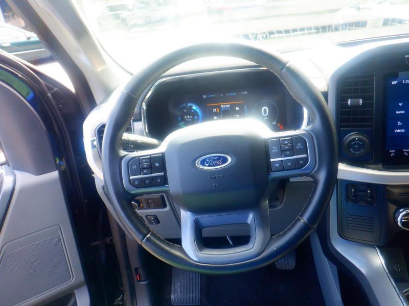 Ford F-150 Lightning  2023
