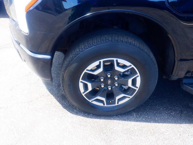 Ford F-150 Lightning  2023