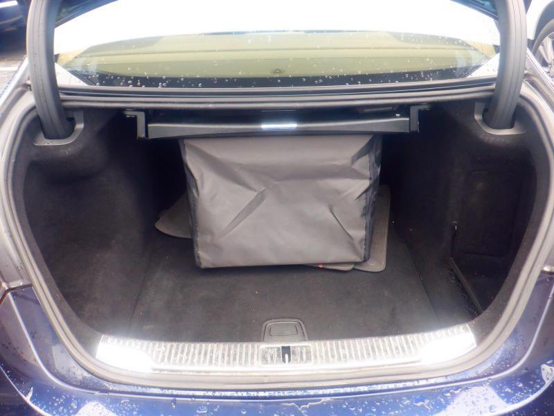 Mercedes-Benz S-Class  2023