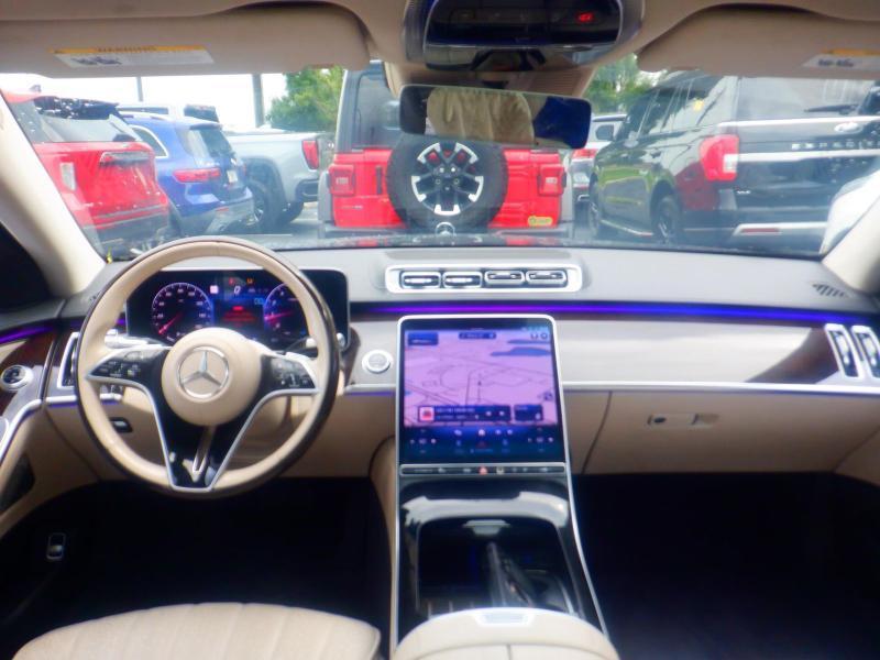 Mercedes-Benz S-Class  2023