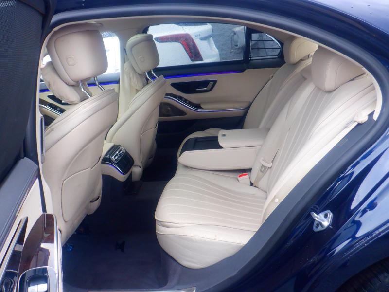 Mercedes-Benz S-Class  2023