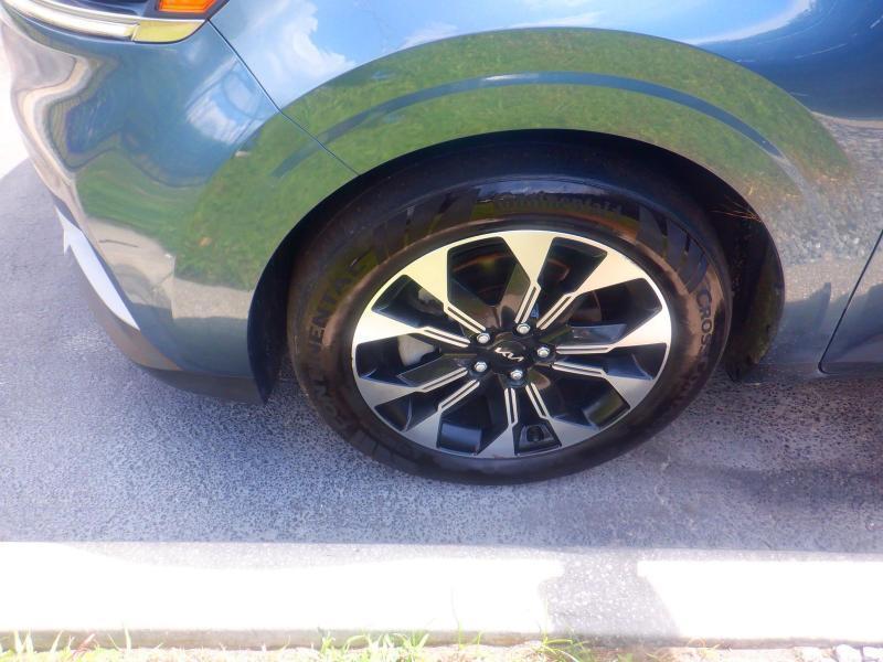 Kia Carnival EX 2024