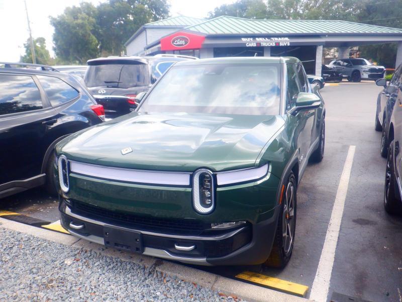 Rivian R1T  2024