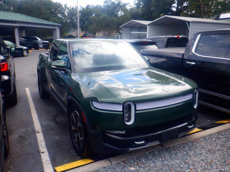 Rivian R1T  2024