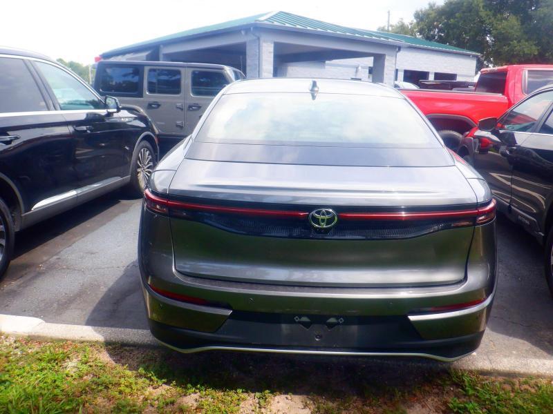 Toyota Crown  2024