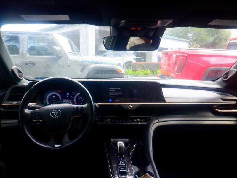 Toyota Crown  2024