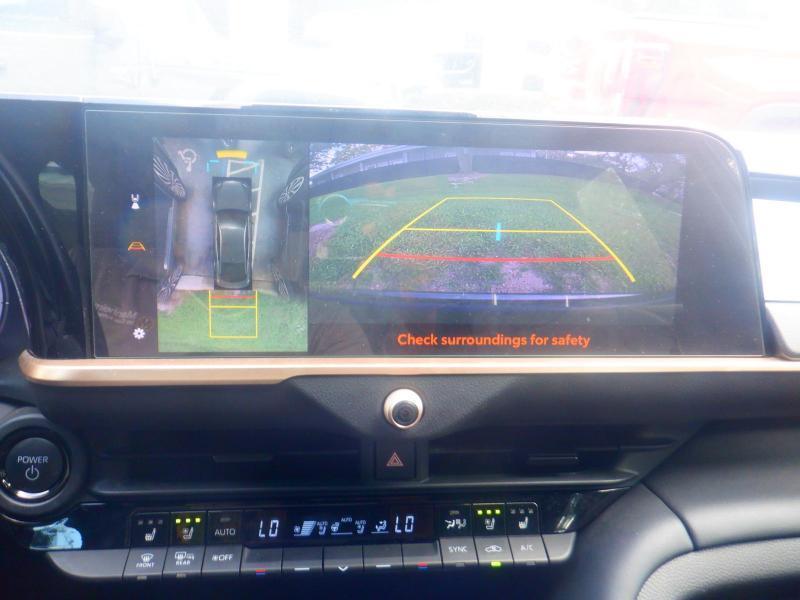 Toyota Crown  2024