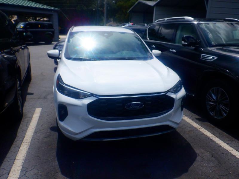 Ford Escape  2023