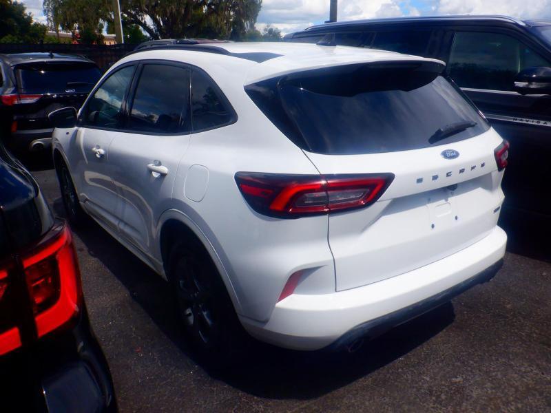 Ford Escape  2023