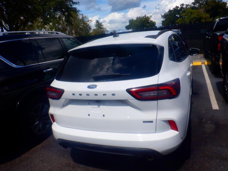 Ford Escape  2023