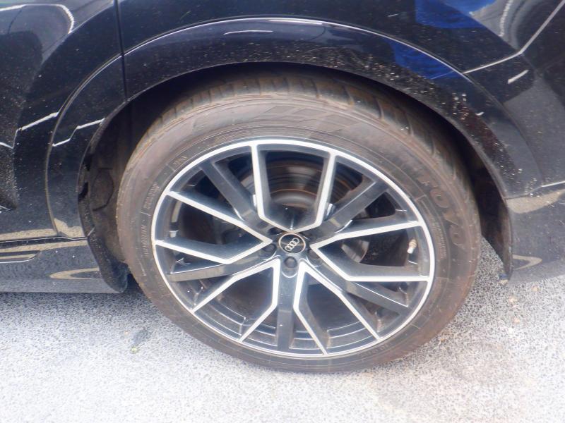 Audi SQ8  2023