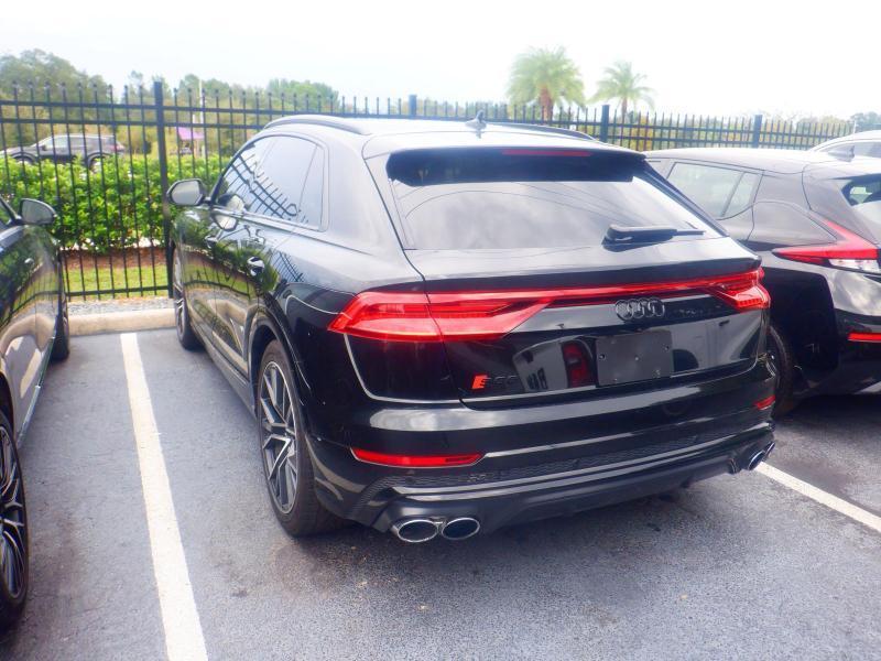 Audi SQ8  2023