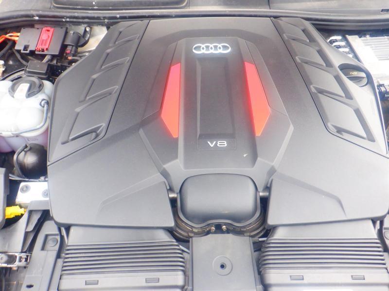 Audi SQ8  2023
