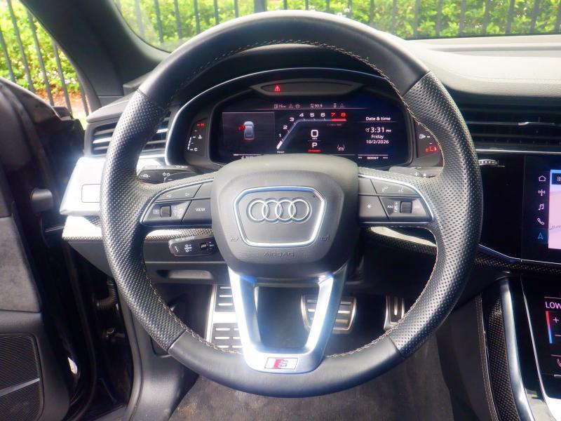 Audi SQ8  2023