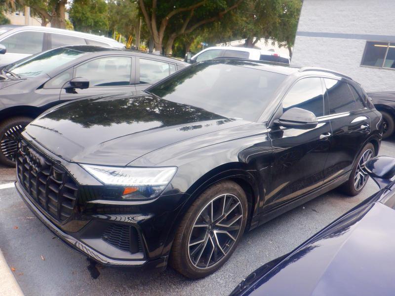 Audi SQ8  2023