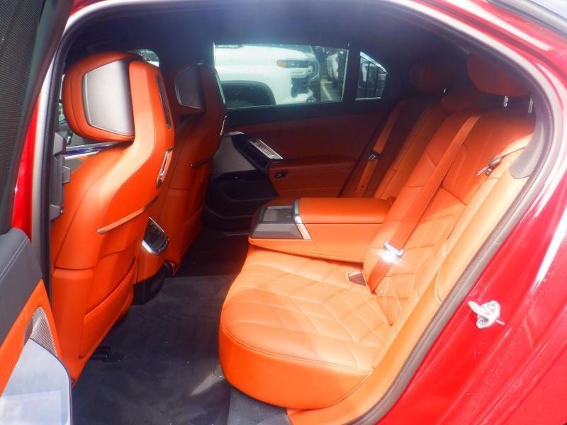 BMW 7-Series 760i xDrive 2023