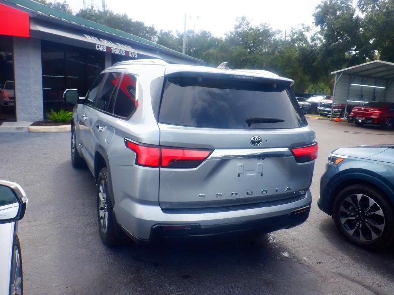 Toyota Sequoia  2025