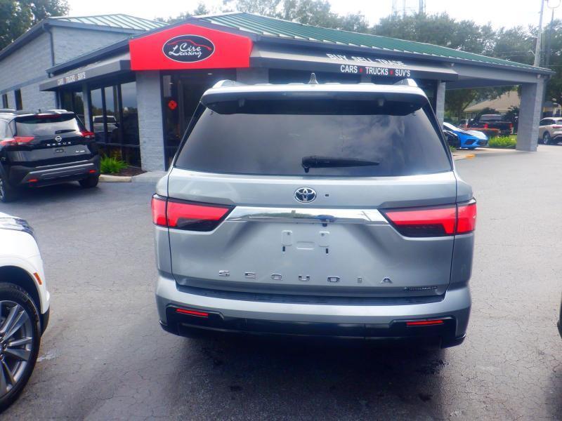 Toyota Sequoia  2025