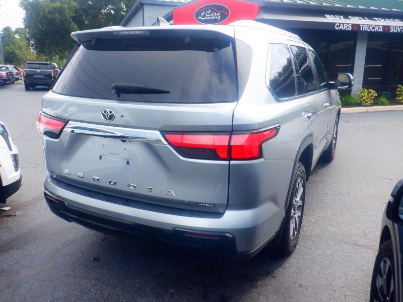 Toyota Sequoia  2025