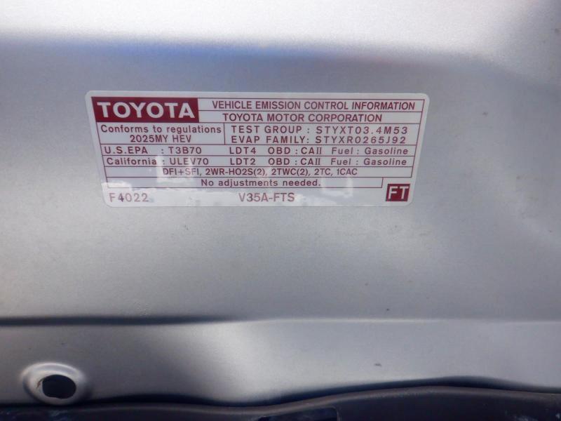 Toyota Sequoia  2025