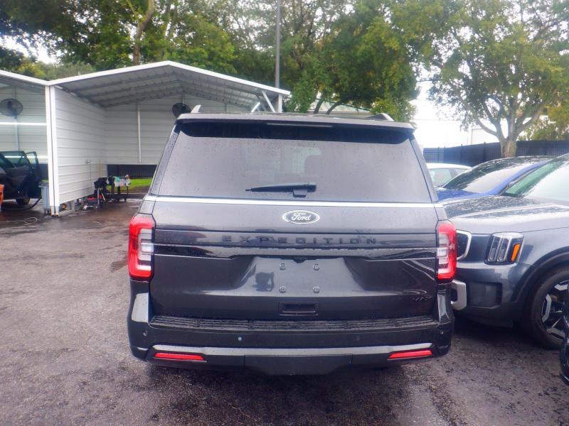 Ford Expedition  2022