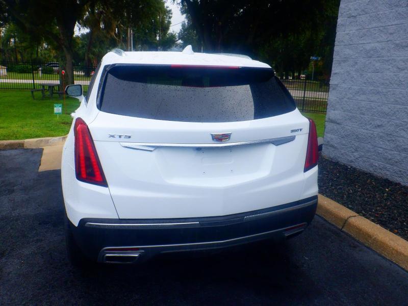 Cadillac XT5  2025