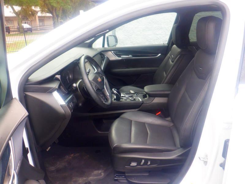 Cadillac XT5  2025