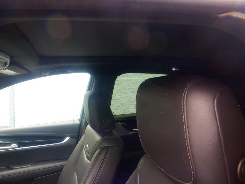Cadillac XT5  2025