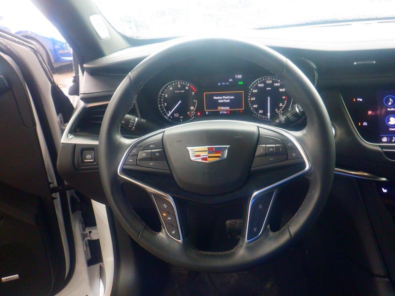 Cadillac XT5  2025