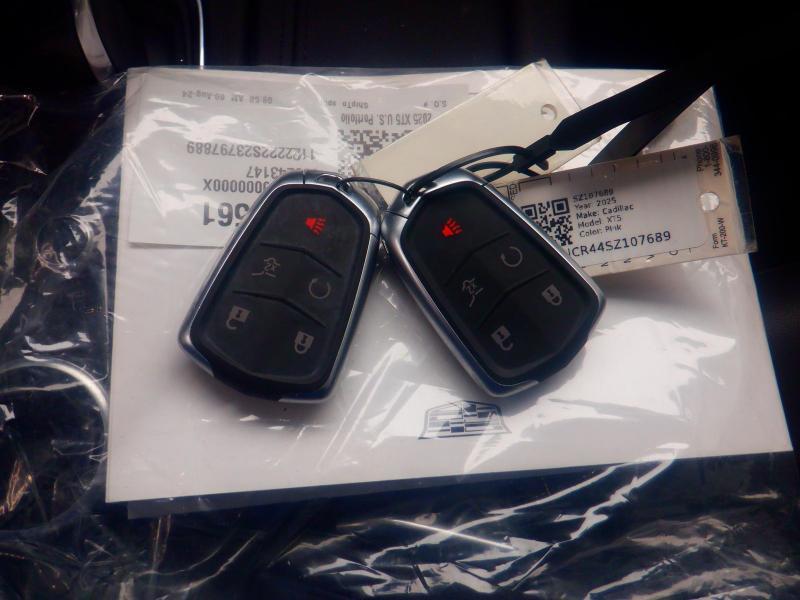 Cadillac XT5  2025