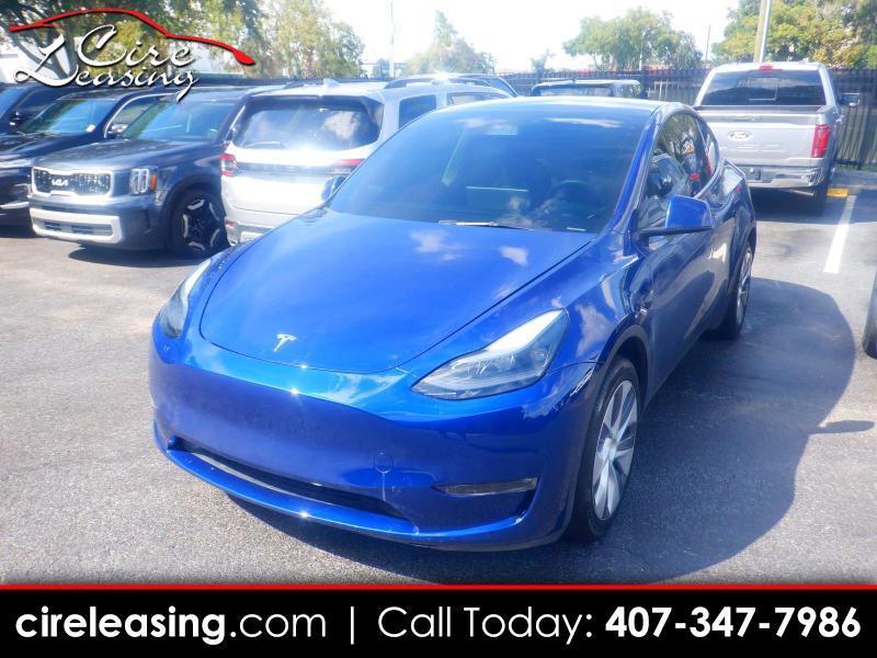 Tesla Model Y  2024