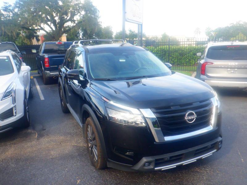 Nissan Pathfinder  2022