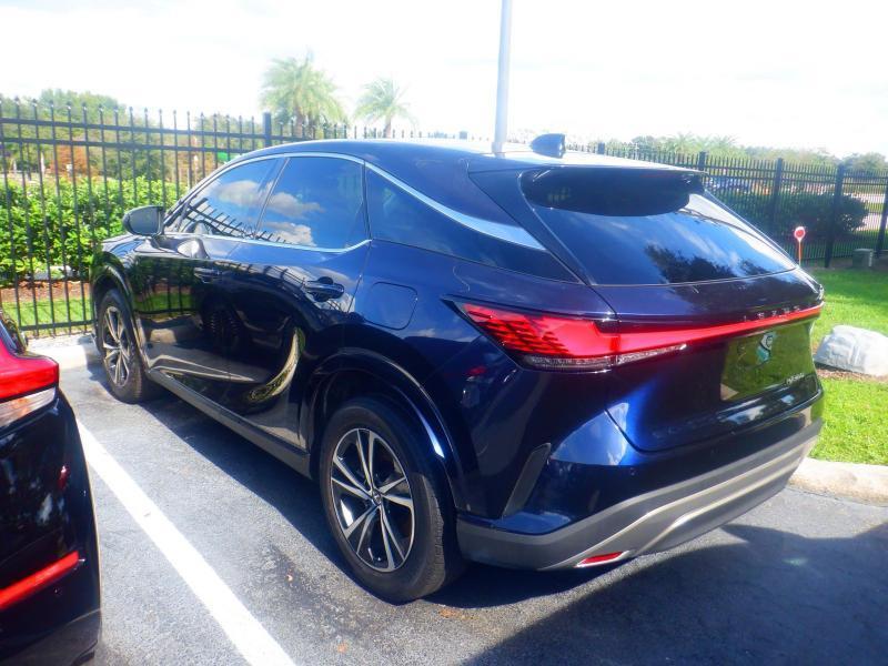 Lexus RX  2024