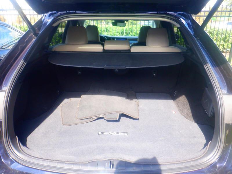 Lexus RX  2024