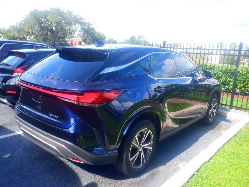 Lexus RX  2024