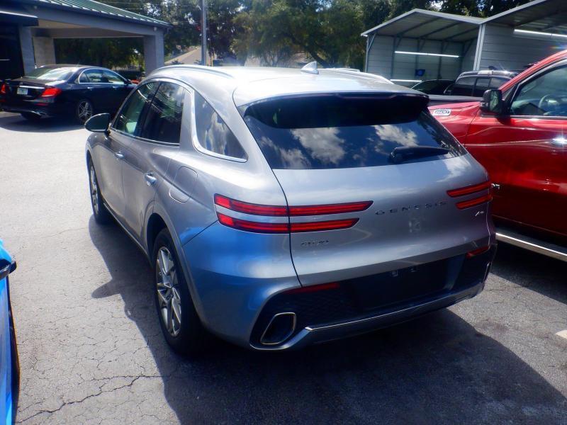 Genesis GV70  2025