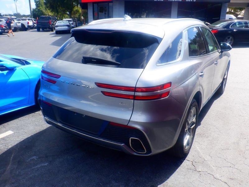 Genesis GV70  2025