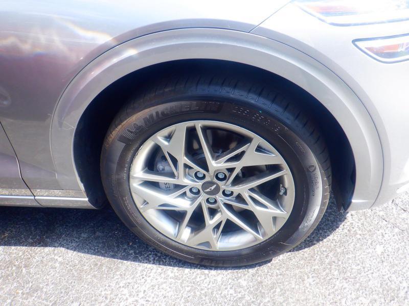 Genesis GV70  2025