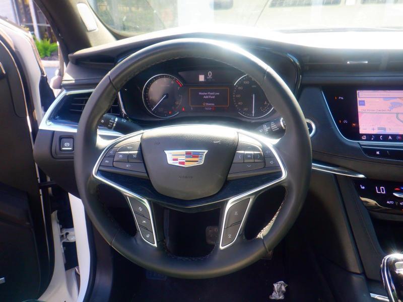 Cadillac XT5  2025