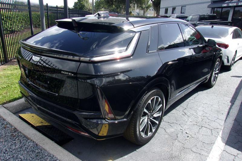 Cadillac Lyriq  2024
